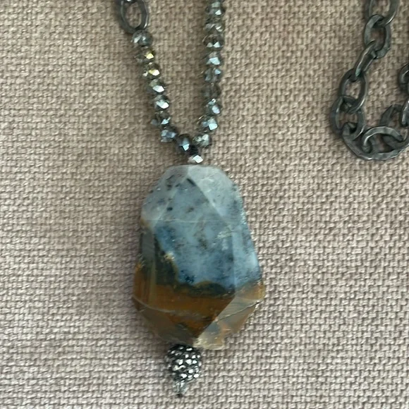 Beautiful stone pendant - Picture 2 of 7